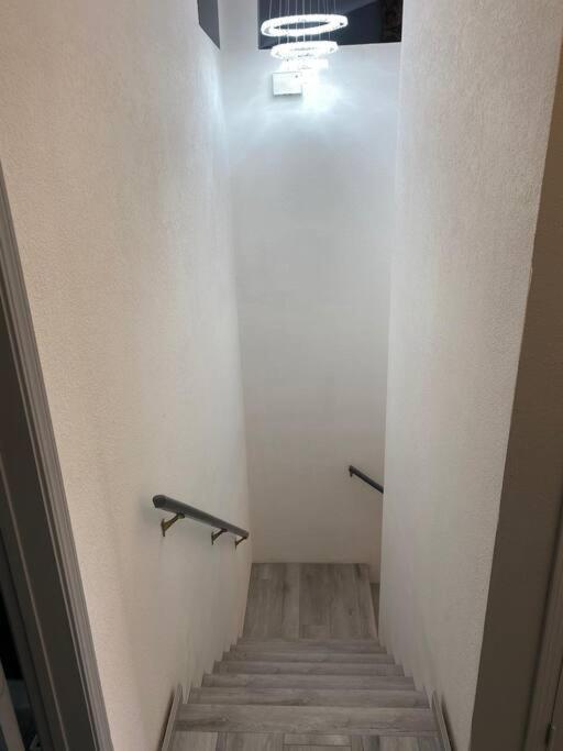 Scenic View Villa Near Yosemite グローヴランド エクステリア 写真